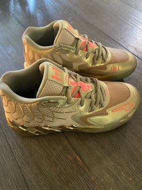 Puma Melo 1 of 1 tan and gold sneakers (191)